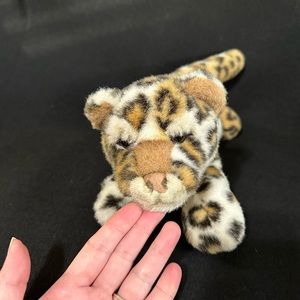 Plush realistic cheetah/ leopard Animal ( Gift Idea) aa brand